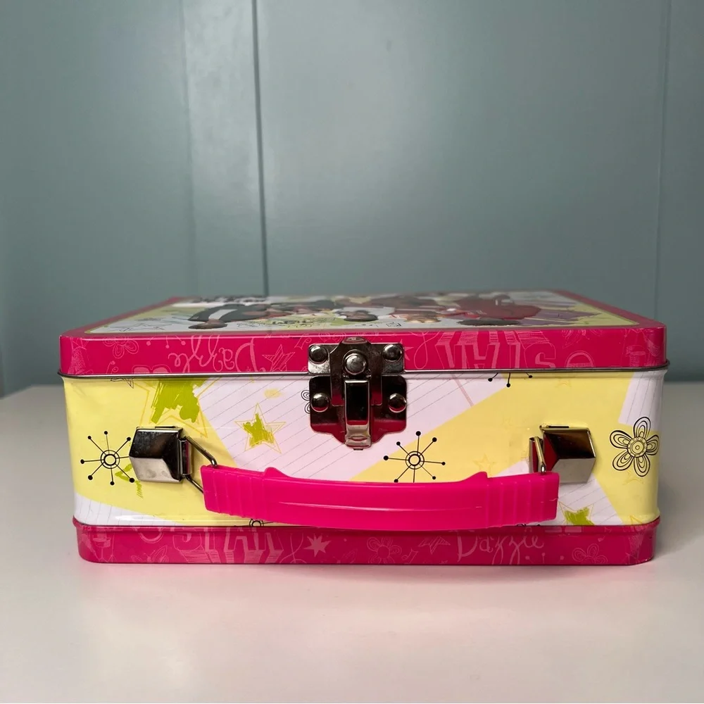 High School‎ Musical Original Vintage Metal Lunch Box.